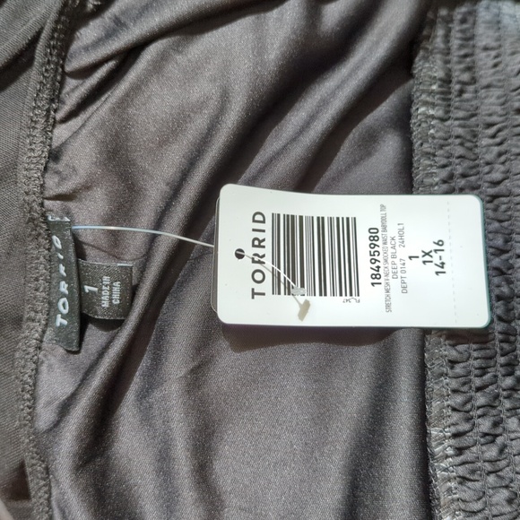 Torrid Deep Black Stretch Mesh V-Neck Smocked Waist Babydoll Top Size 1X - Picture 14 of 15